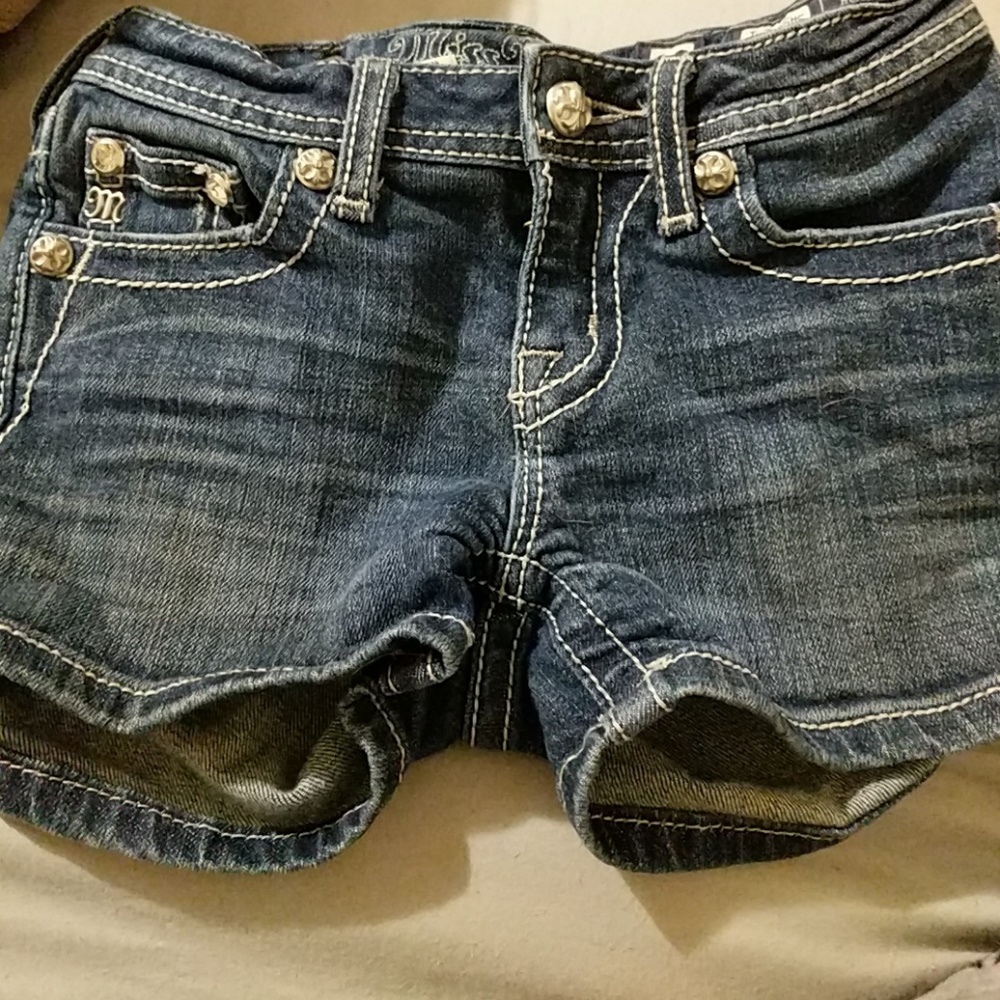 Junior girl's Miss Me blue jean shorts